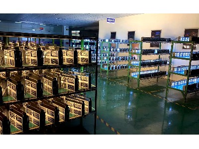 LED燈具老化測試區